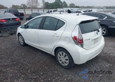 2012 Toyota Prius C One из США, поврежденный, VIN JTDKDTB30C1030491